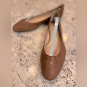 Tan Leather Flats Minimalist Design